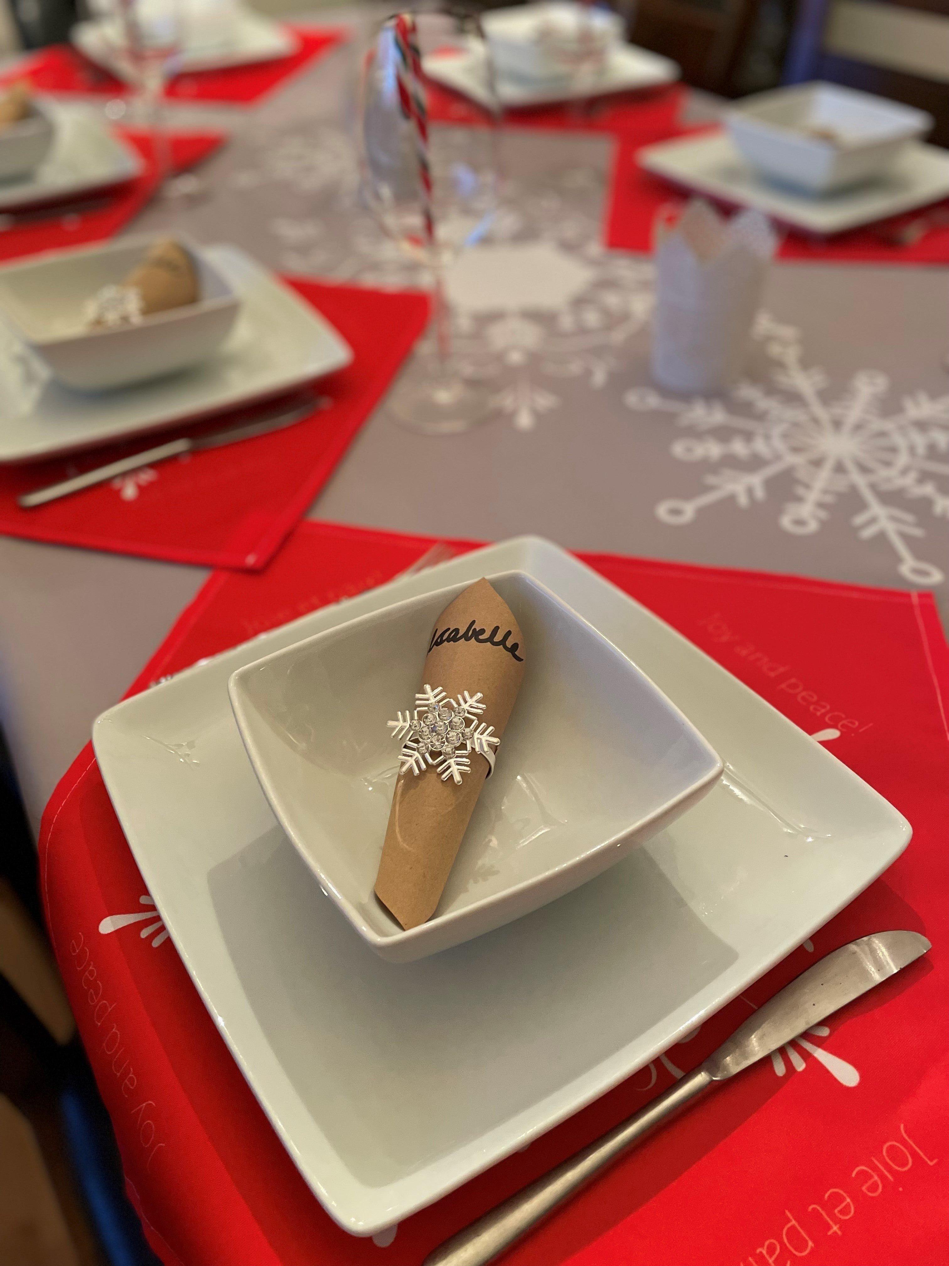Maison Mixy - nappe et serviettes de table de la collection Flocons