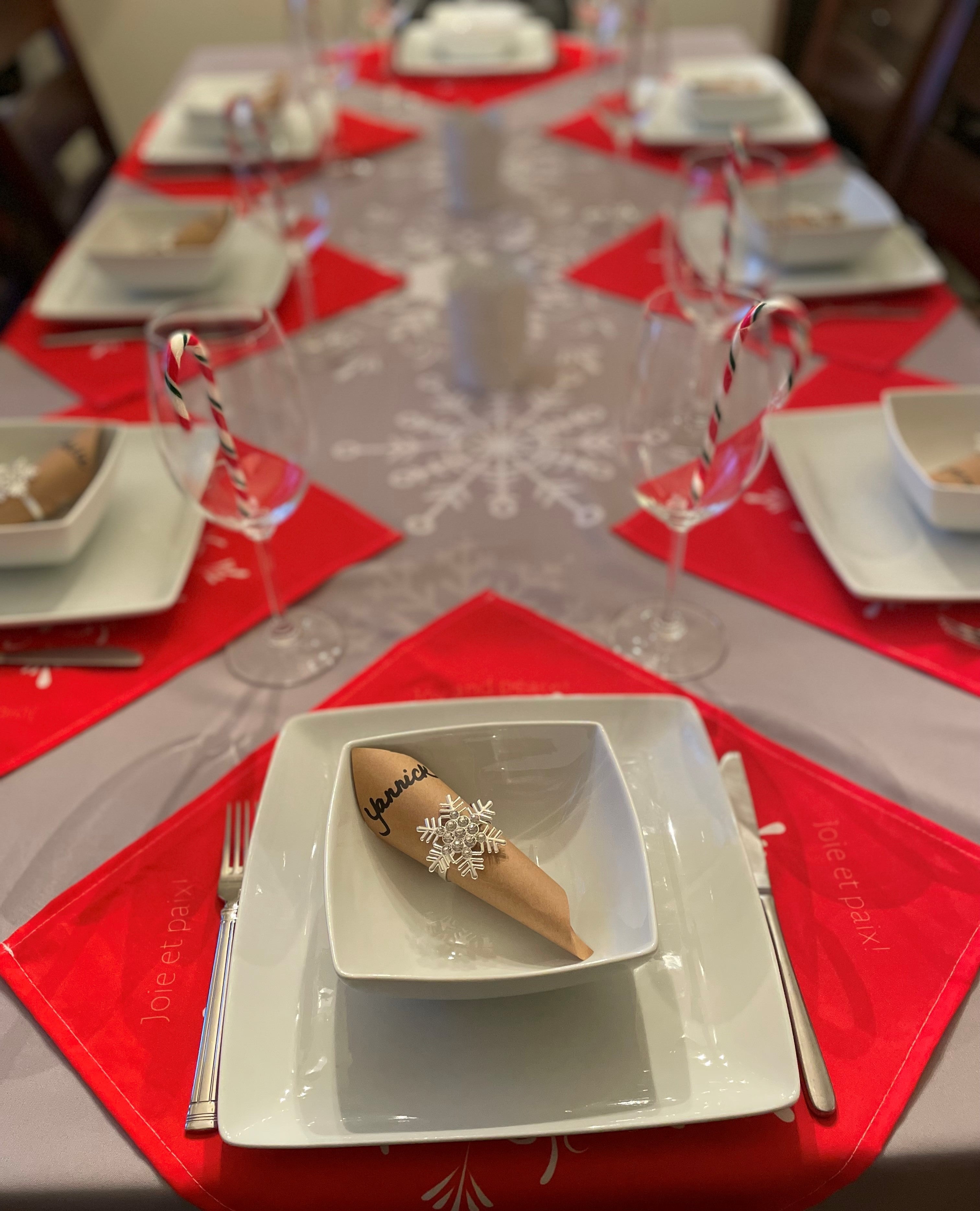 Maison Mixy - nappe et serviettes de table de la collection Flocons