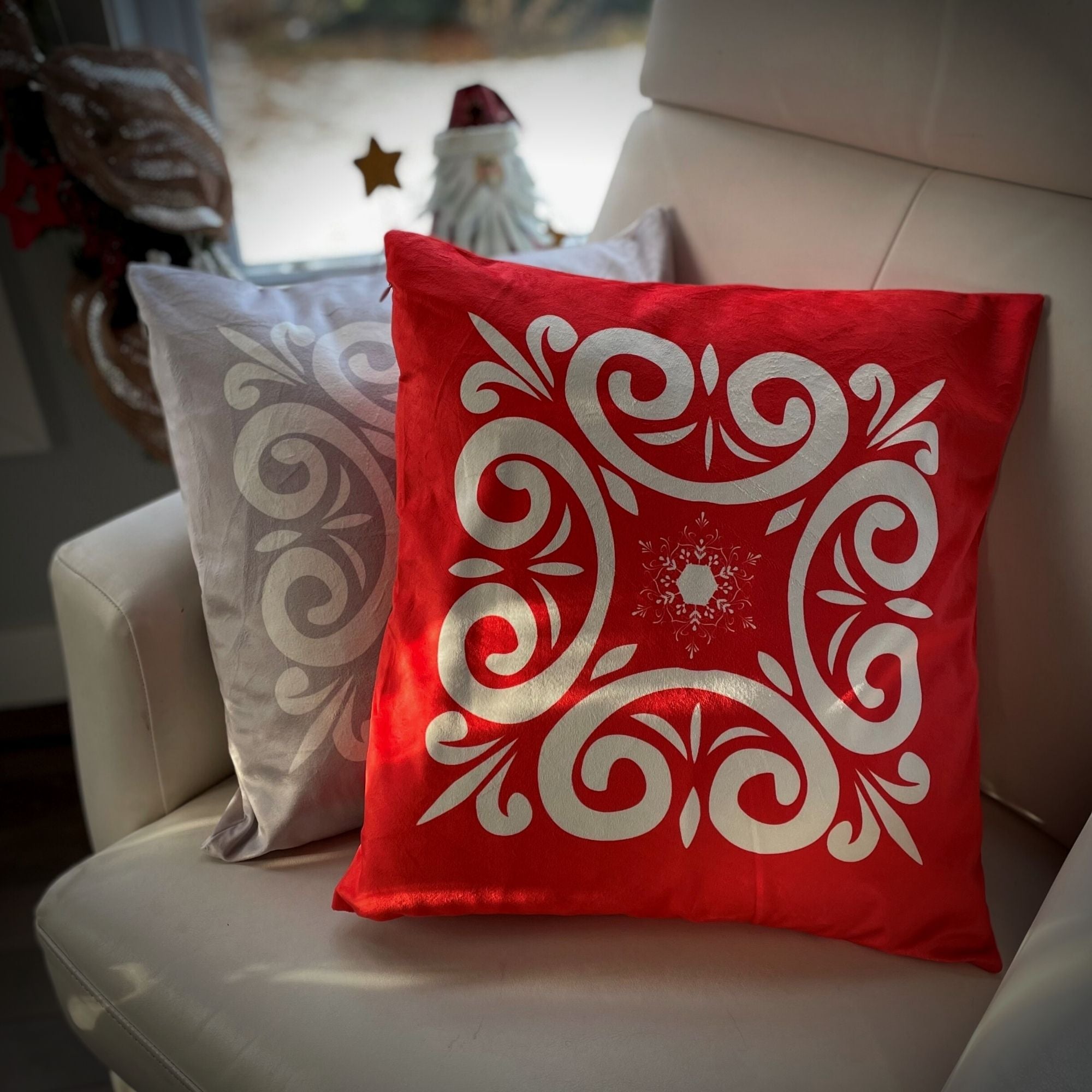 Cushions Snowflake Collection Red Gray Maison Mixy inc