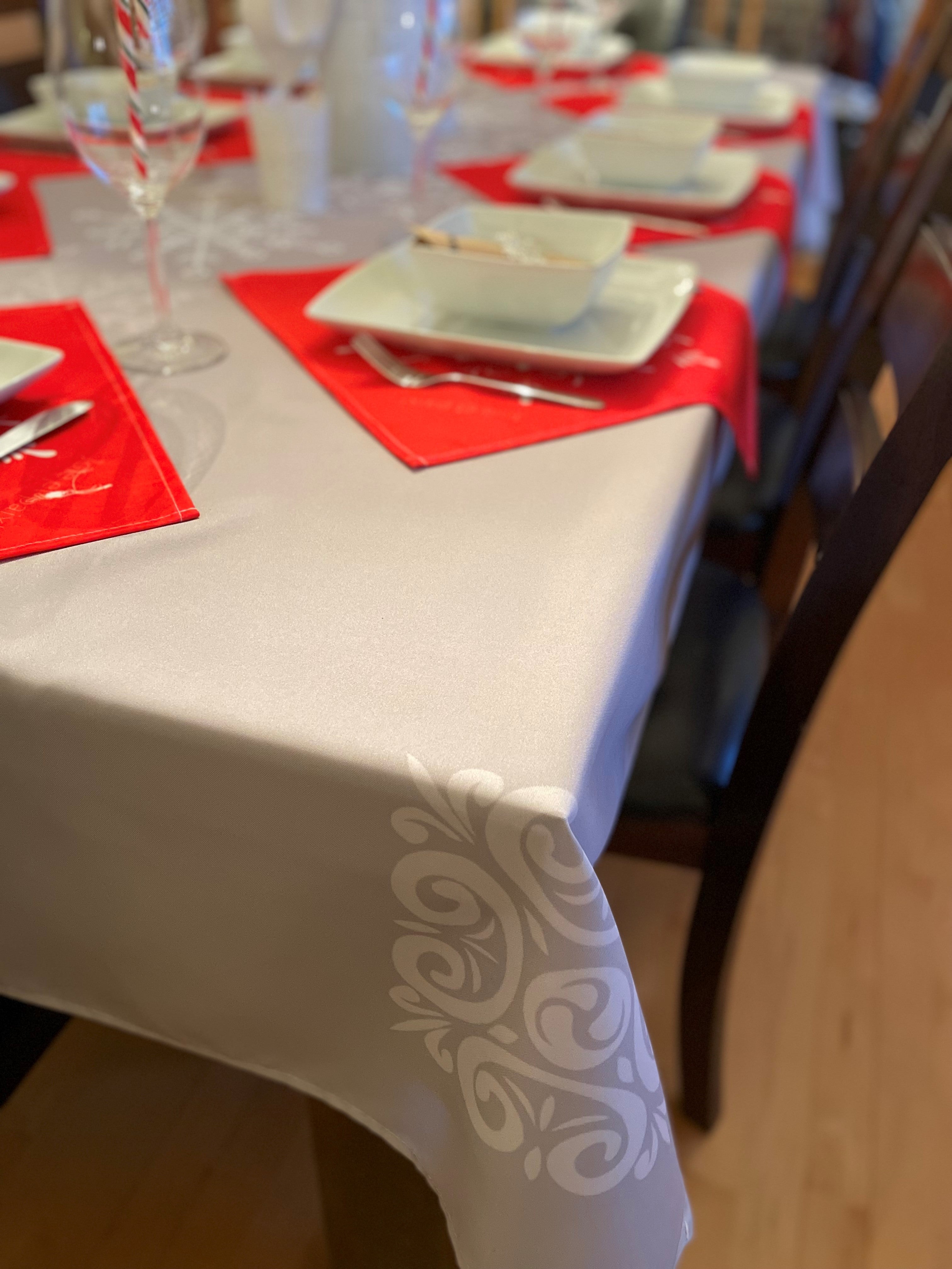 Maison Mixy - nappe et serviettes de table de la collection Flocons